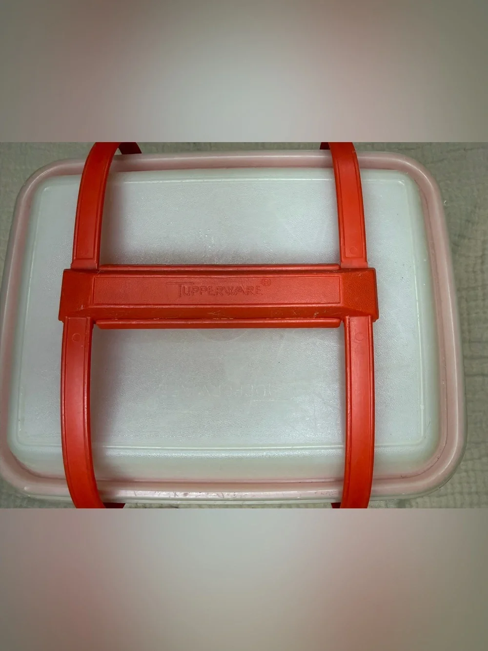 1970’s Tupperware Pack-N-Carry Lunch Box (Model #1254)